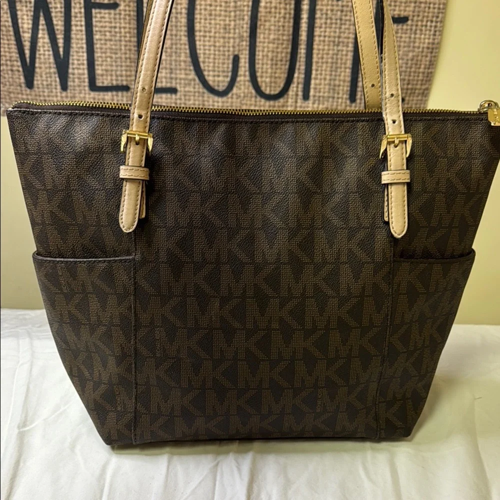 Michael Kors Jet‎ Set Travel Tote w/ Hummingbird Charm – Brown MK Monogram